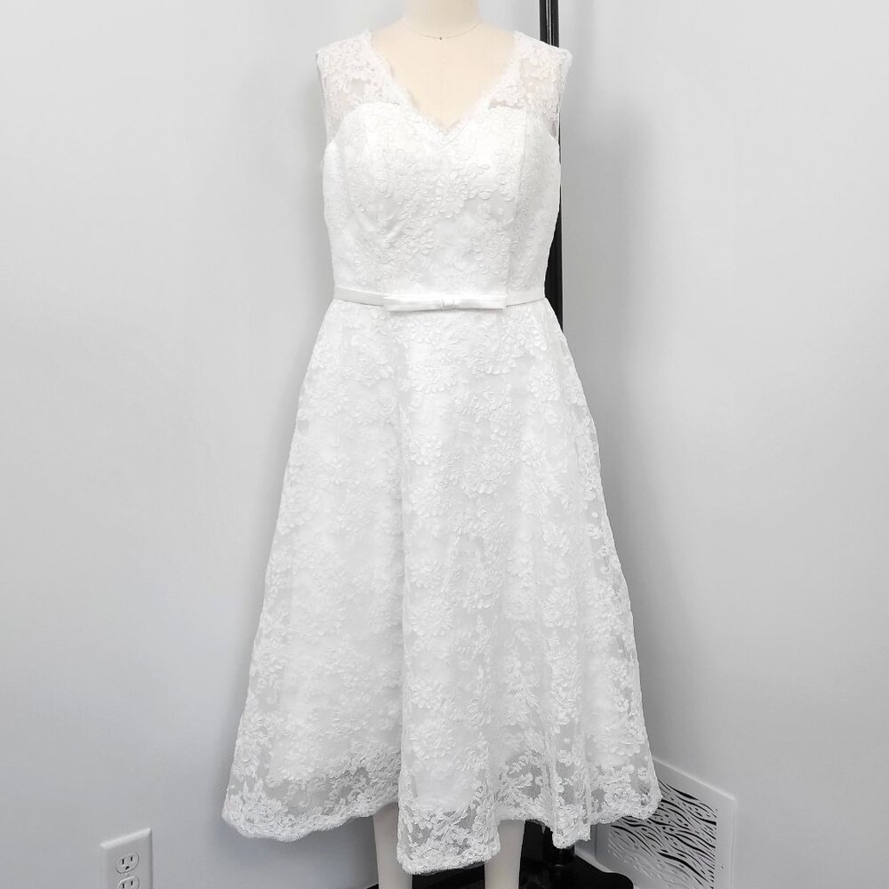 Mingda’s Dress White Lace Fit & Flare Sleeveless Fit & Flare Midi Dress